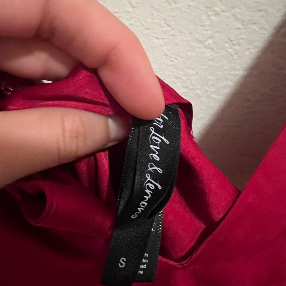 Red V-Neck Bodysuit - Picture 2 of 3